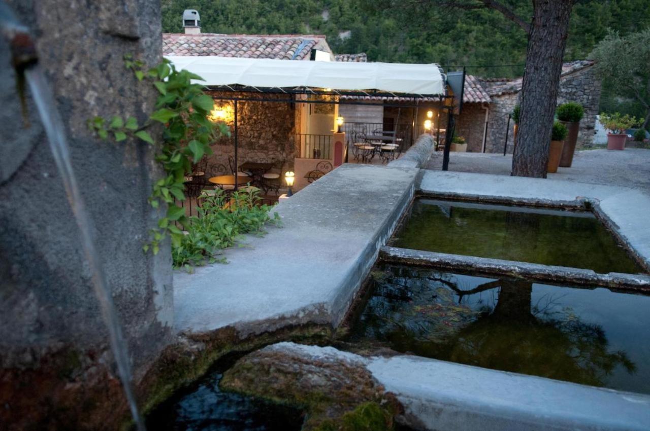 Reilhanette Hotel L'Oustau De La Font מראה חיצוני תמונה