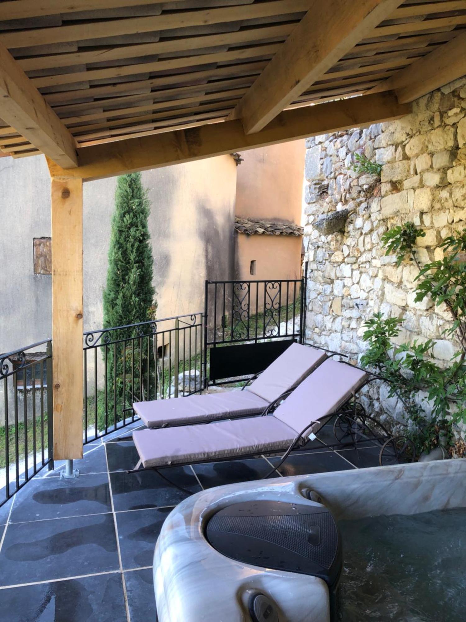 Reilhanette Hotel L'Oustau De La Font מראה חיצוני תמונה