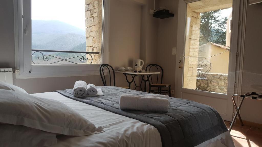 Reilhanette Hotel L'Oustau De La Font חדר תמונה
